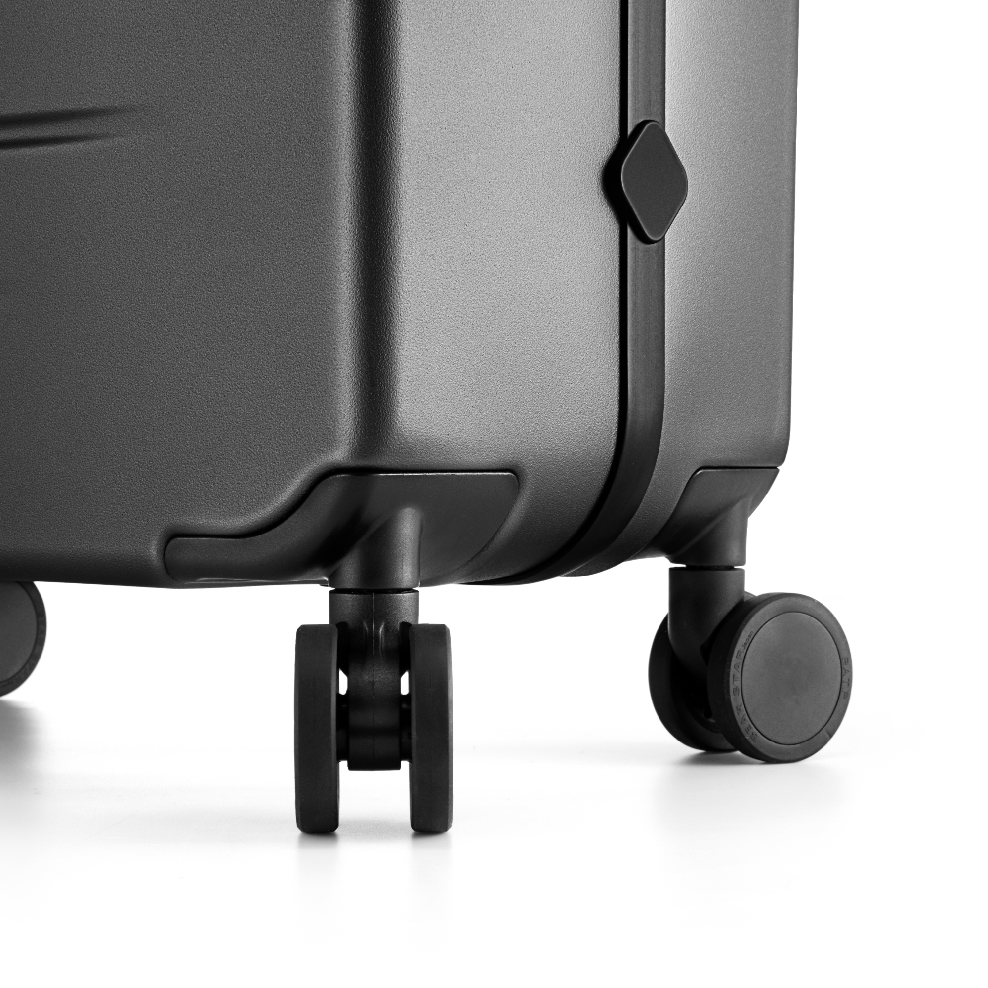 LUGGEX FLA front open carry-on suitcase with quiet spinner wheels and smooth 360° rotation—designed for effortless, noise-reduced rolling.
# show #color_black