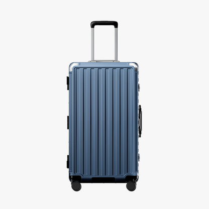 100% polycarbonate hard shell, and reinforced aluminum frame for durable protection and long-term travel use. 
