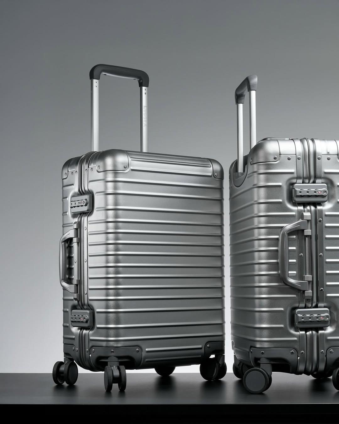 LUGGEX Aluminum Carry-On | Zipperless & TSA Lock (20 Inch)