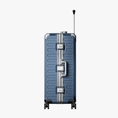 LUGGEX Zipperless aluminum 28-inch check-in luggage with a 4-stage adjustable handle, reinforced corners, dual TSA-approved locks, removable privacy divider, and shock-absorbing spinner wheels. 