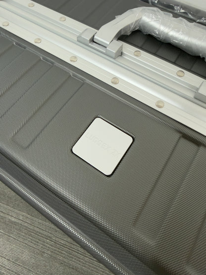 Luggex ZX Zipperless Check-In Large Luggage | 28-Inch Aluminum Frame, TSA Lock IMG_9335