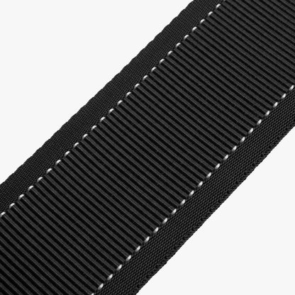 High-tensile luggage strap with reinforced webbing for secure travel.

Durable travel strap designed for added strength and stability.

#coloe_black #show