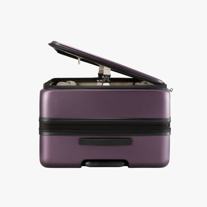 LUGGEX FLO5 28-inch top-open check-in luggage, made from 100% polycarbonate. Space-saving design uses 50% less space—half the footprint and double the convenience—ideal for cars, hotels, and tight spaces. 