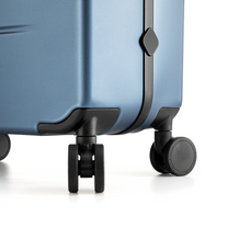LUGGEX carry-on suitcase with quiet spinner wheels and smooth 360° rotation—designed for effortless, noise-reduced rolling.
# show #color_blue